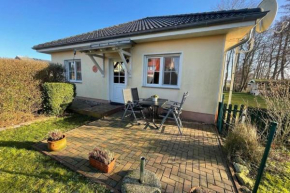 Ferienwohnung OTTOSIN mit Terrasse und Garten, Dargen